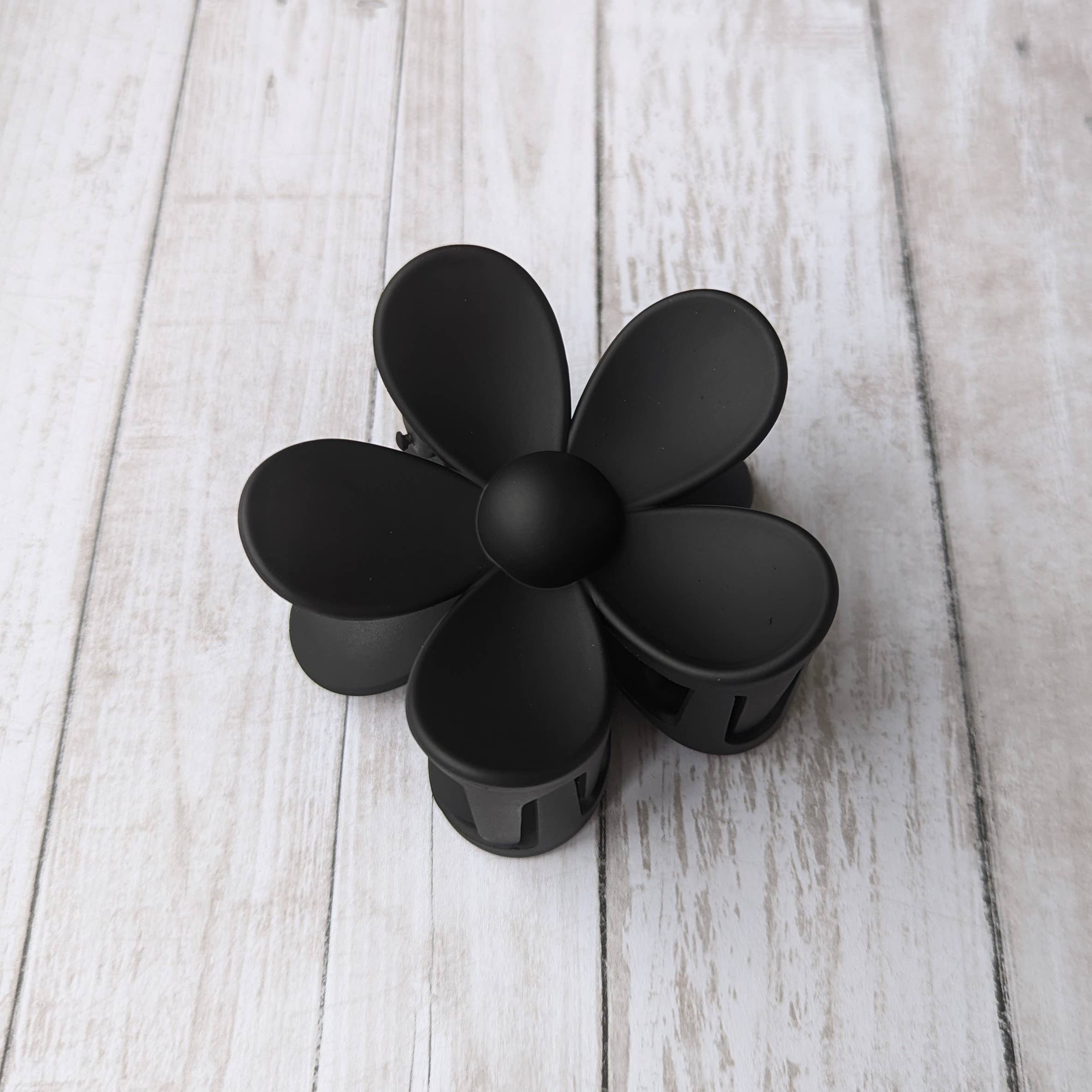 Daisy Flower Matt Hair Claw